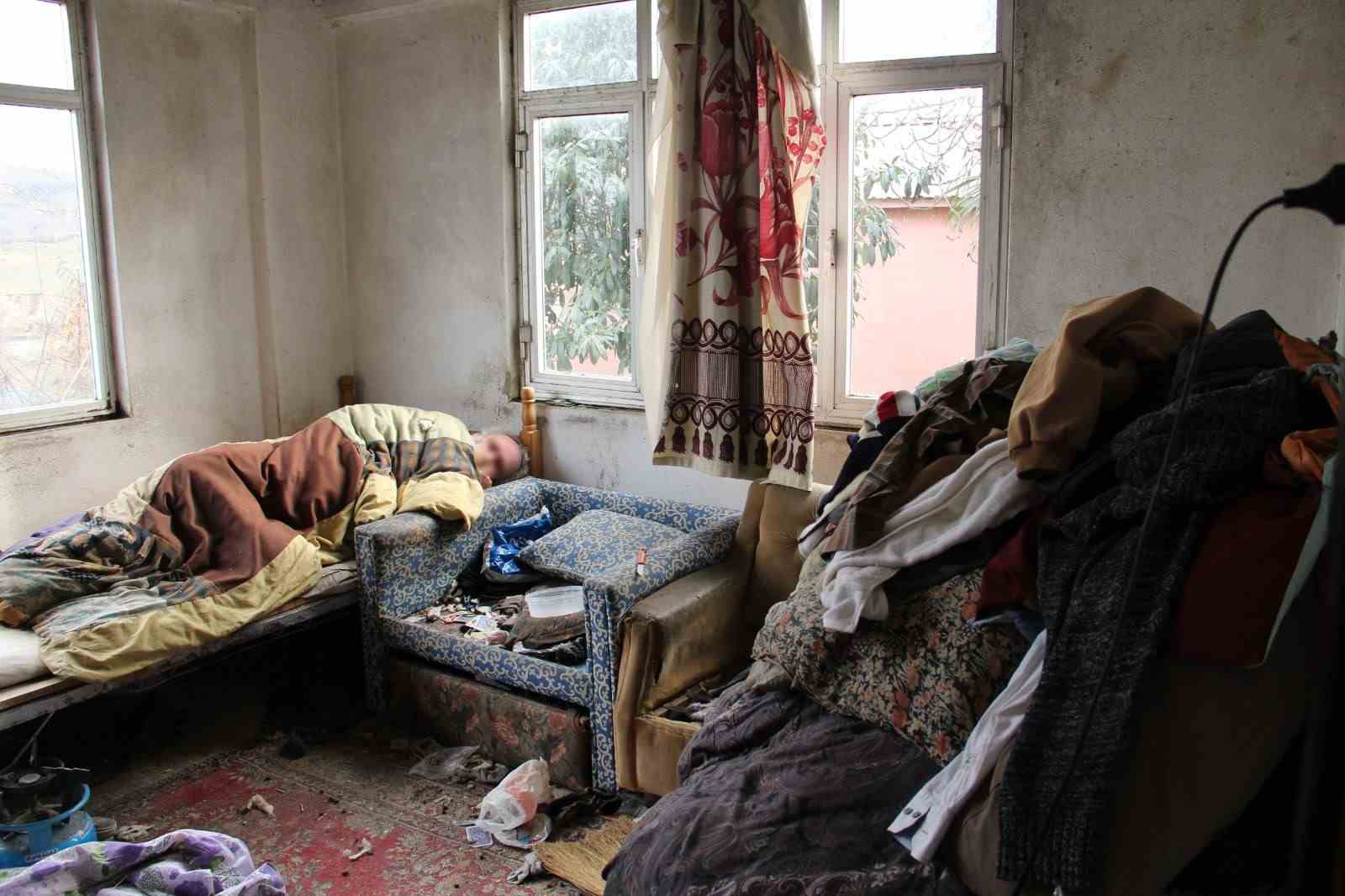 KİMSESİZ VATANDAŞA BÜYÜKŞEHİR SAHİP ÇIKTI  